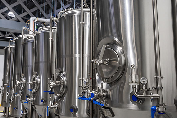 prospero_900x600_beer-tanks_Kilsboro-600x400