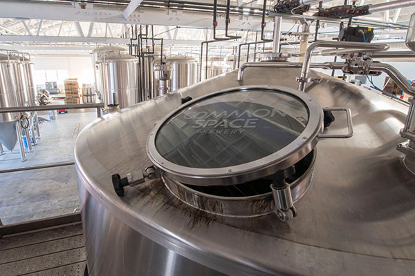 prospero_900x600_brewhouse_common-space-600x400